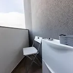 Apartment New For 2, Free Private Garage Spot, Wi-fi, 200 M From Mall Of *