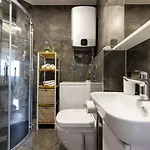 New For 2, Free Private Garage Spot, Wi-fi, 200 M From Mall Of 公寓 斯普利特